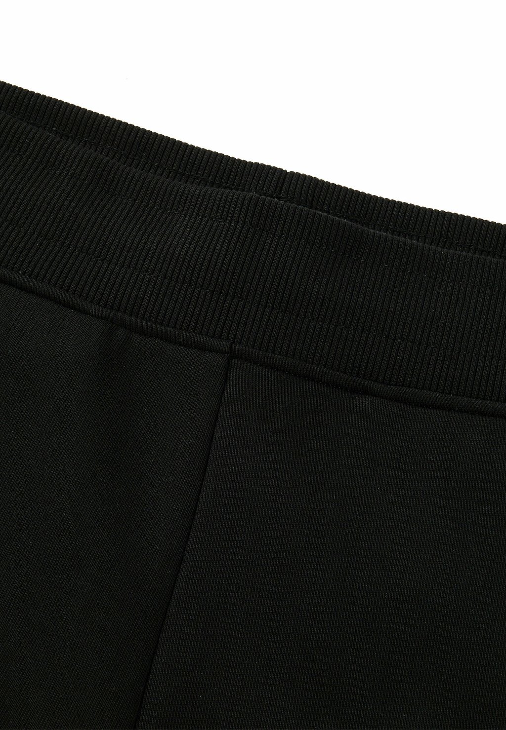 Спортивные брюки NELFINIA HUGO, черный
Спортивные брюки NELFINIA HUGO, черный