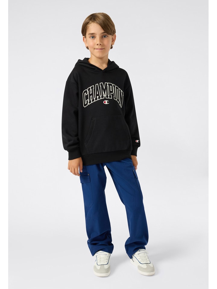 Толстовка черного цвета Champion
Толстовка черного цвета Champion