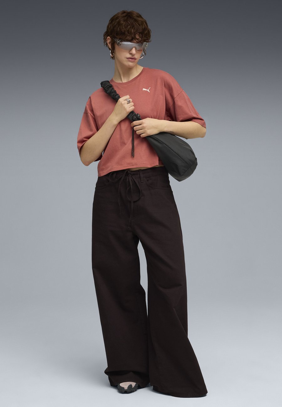 Футболка Puma WARDROBE ESS KURZES, Exotic Red/Red, Красный, Футболка Puma WARDROBE ESS KURZES, Exotic Red/Red
Футболка Puma WARDROBE ESS KURZES, Exotic Red/Red, Красный, Футболка Puma WARDROBE ESS KURZES, Exotic Red/Red