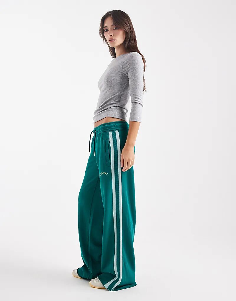 Спортивные брюки прямого кроя с логотипом Superdry Athletic essentials в цвете альпийский зеленый
Спортивные брюки прямого кроя с логотипом Superdry Athletic essentials в цвете альпийский зеленый