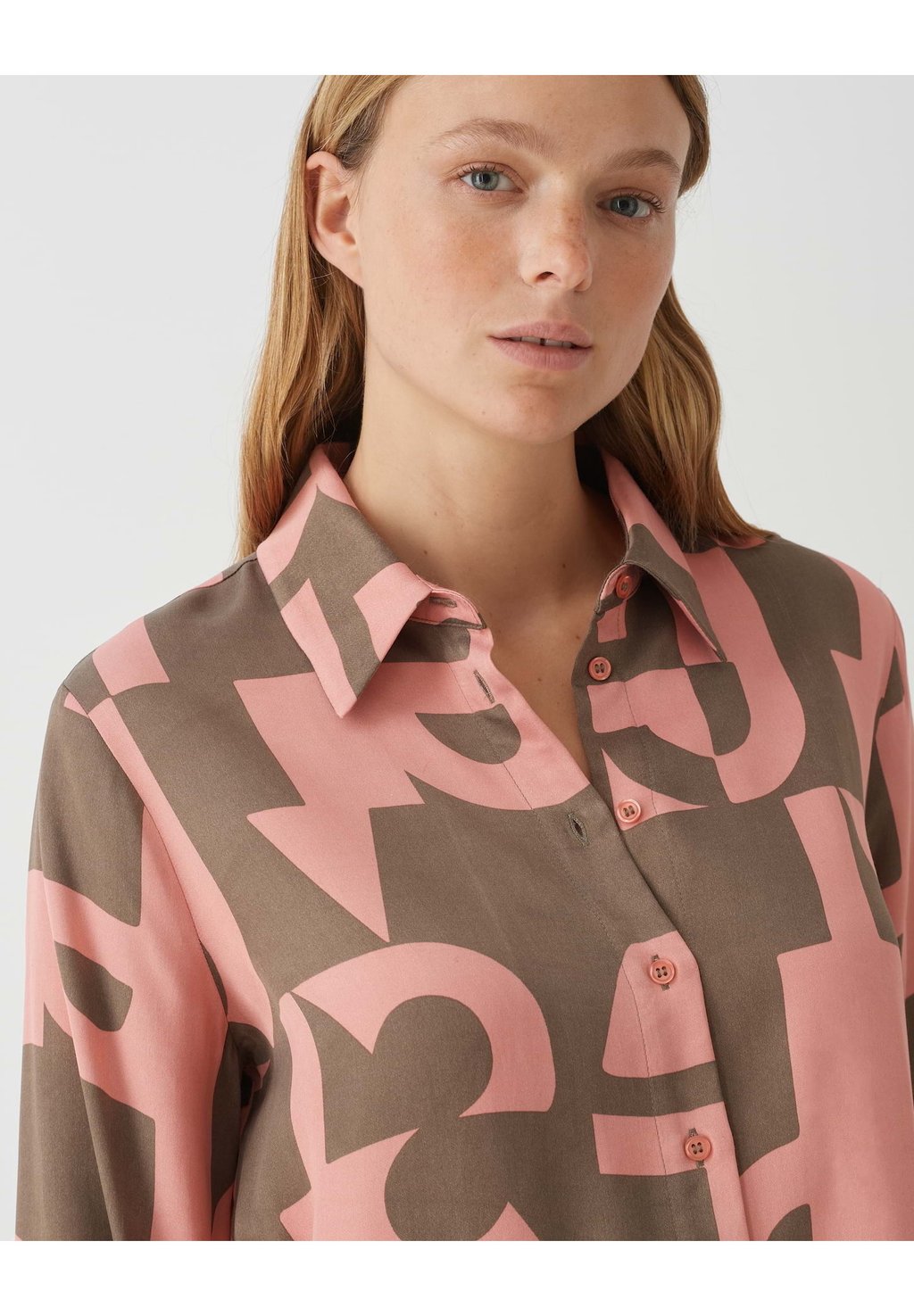 Блузка на пуговицах FALKINA BOLD Opus, светло-розовый
Блузка на пуговицах FALKINA BOLD Opus, светло-розовый