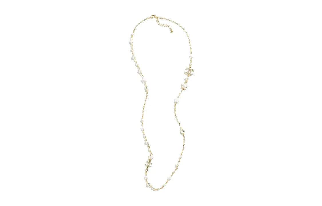 Женское ожерелье CHANEL
Женское ожерелье CHANEL