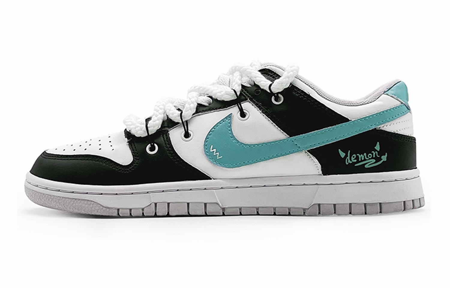 Кроссовки Nike Dunk Skateboarding Shoes Women's Low-top Aurora Black/Zero Metalic/Green Spark, черный
Кроссовки Nike Dunk Skateboarding Shoes Women's Low-top Aurora Black/Zero Metalic/Green Spark, черный