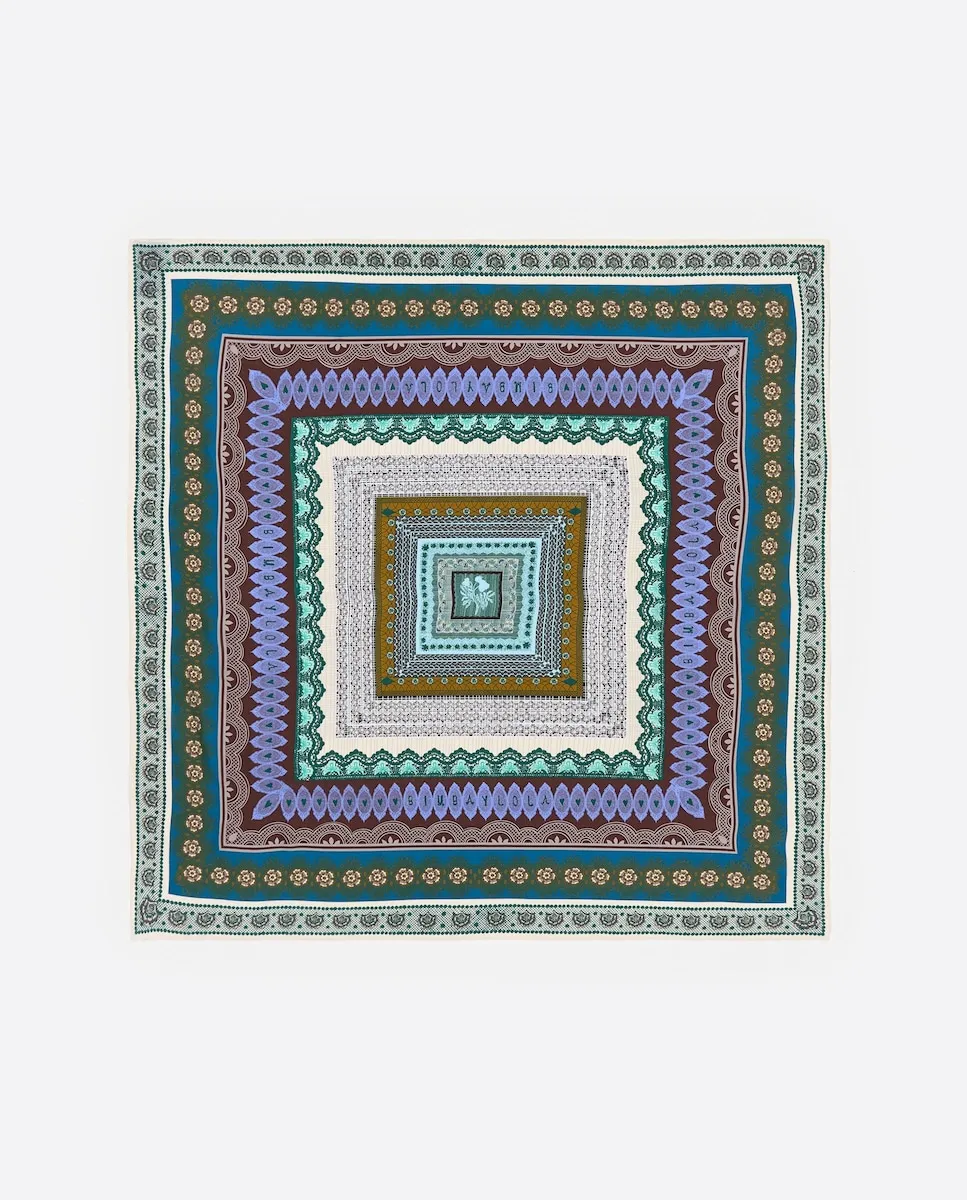 Женский платок с кружевом, зеленые концентрические рамки Bimba y Lola
Женский платок с кружевом, зеленые концентрические рамки Bimba y Lola