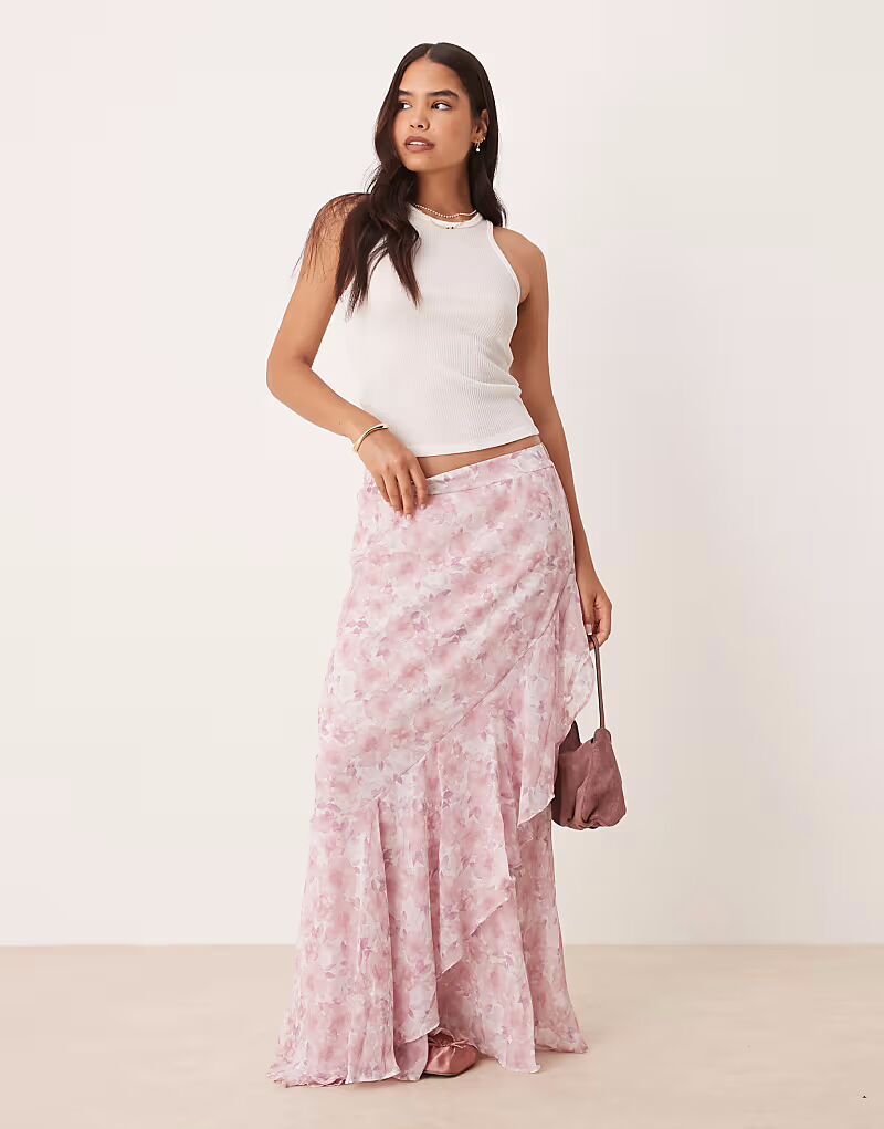 Юбка Vila из шифона в стиле бохо с оборками и цветочным принтом
Юбка Vila из шифона в стиле бохо с оборками и цветочным принтом