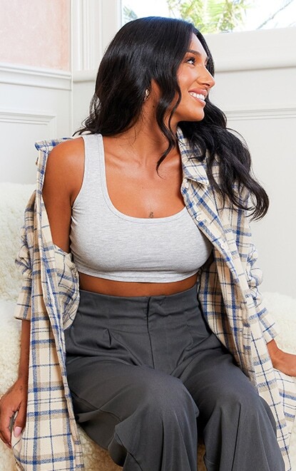 PrettyLittleThing Базовый укороченный топ из смеси хлопка серого мелового цвета с круглым вырезом
PrettyLittleThing Базовый укороченный топ из смеси хлопка серого мелового цвета с круглым вырезом