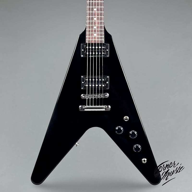 Электрогитара Gibson 80s Flying V 2023 - Ebony
Электрогитара Gibson 80s Flying V 2023 - Ebony