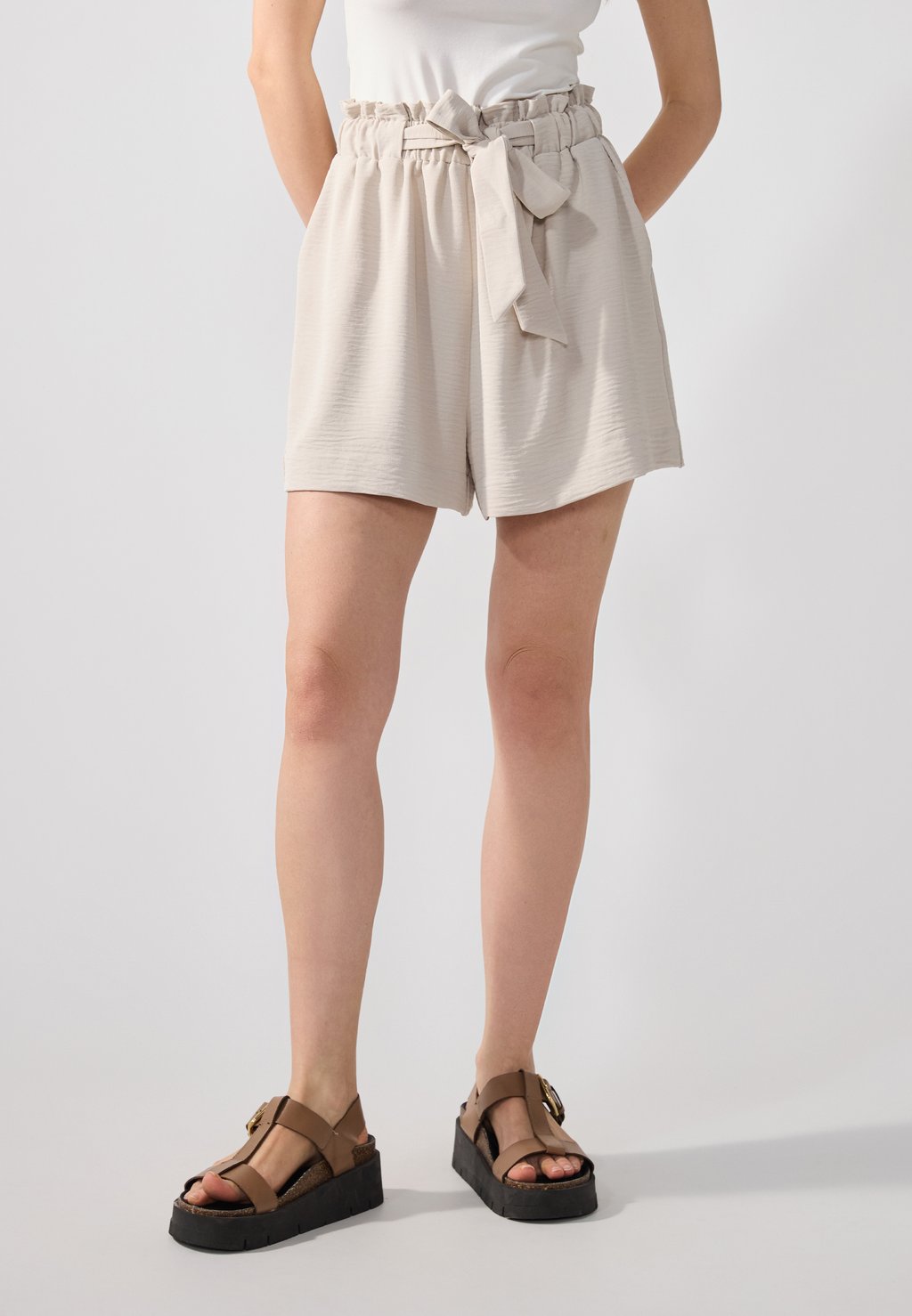 Шорты Anna Field, бежевый
Шорты Anna Field, бежевый