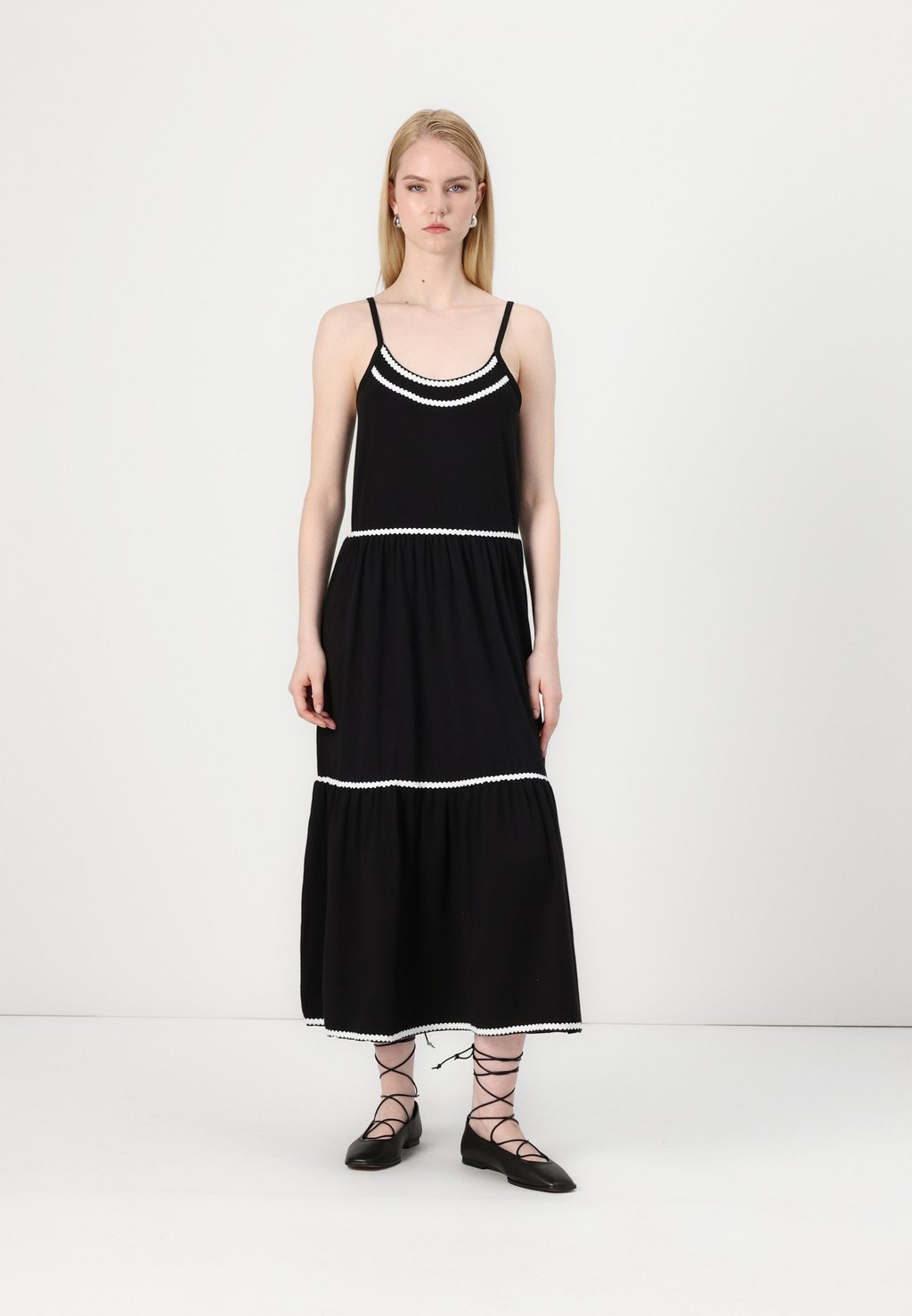 Повседневное платье ERIN DRESS JDY, черный
Повседневное платье ERIN DRESS JDY, черный