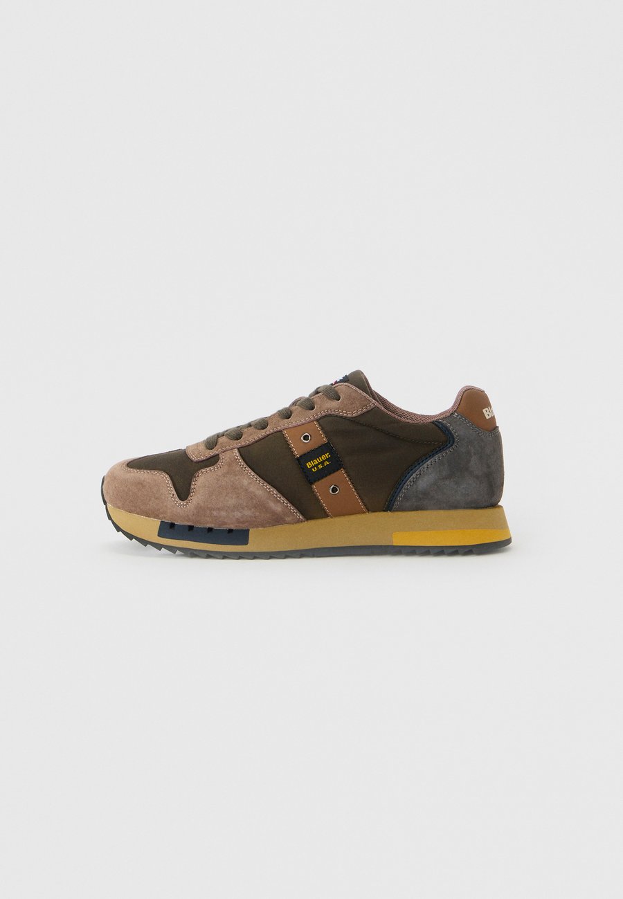 Кроссовки Blauer QUEENS, Military/Taupe/Khaki
Кроссовки Blauer QUEENS, Military/Taupe/Khaki