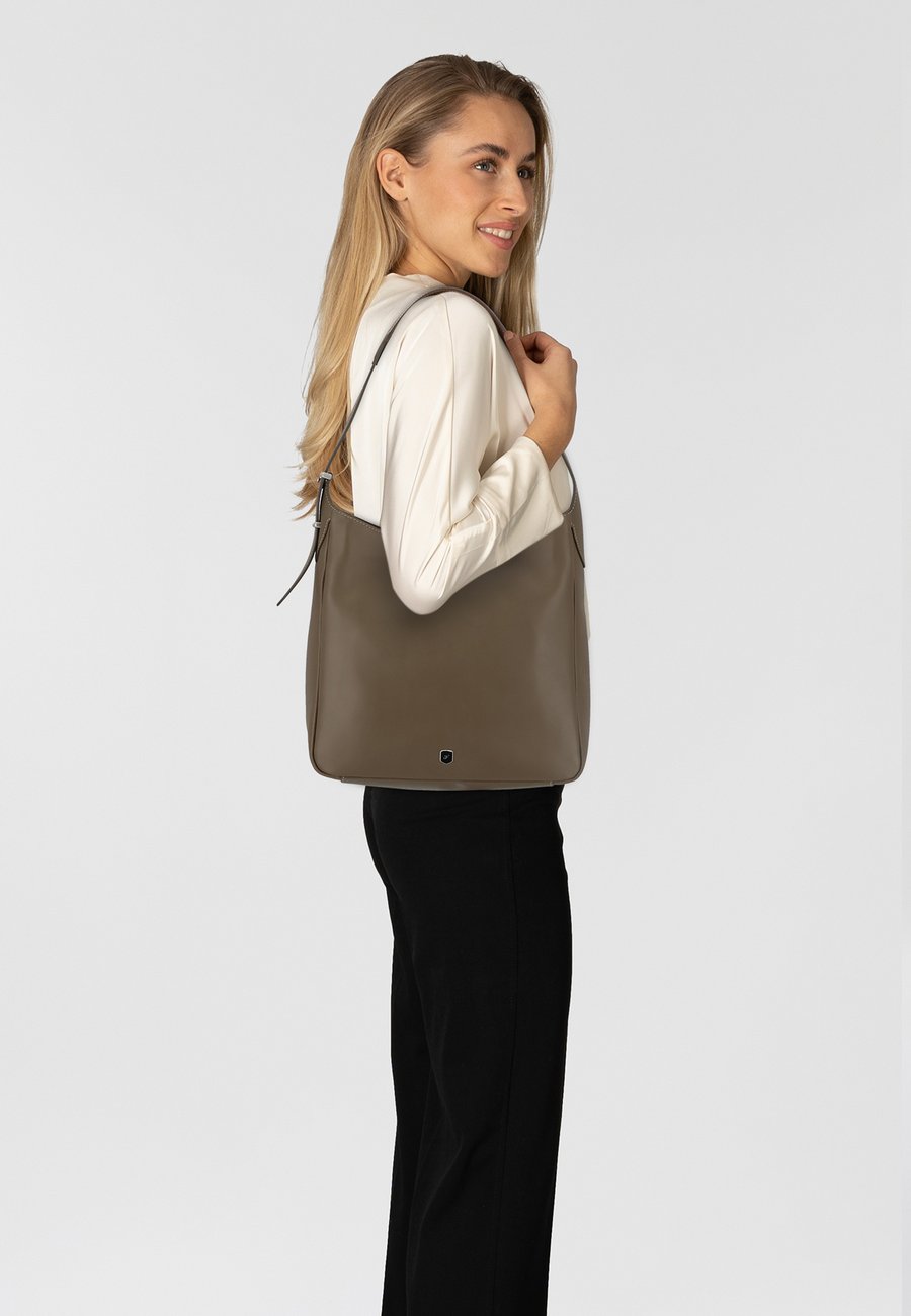 Сумка Fossil DILLON, Smoke/Light Brown
Сумка Fossil DILLON, Smoke/Light Brown