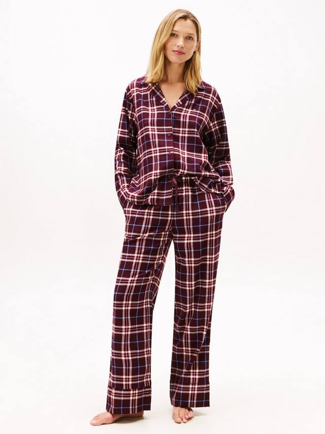 Набор пижамы из фланели Essential Tommy Hilfiger, Burgundy
Набор пижамы из фланели Essential Tommy Hilfiger, Burgundy