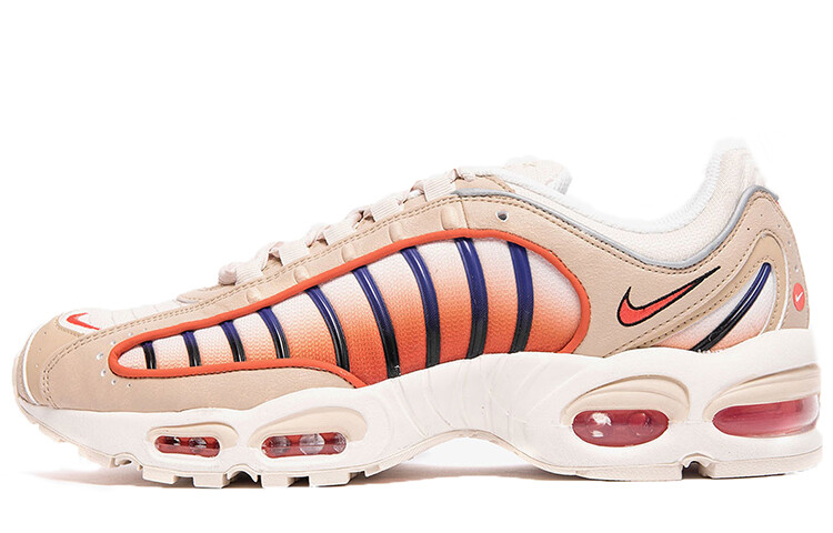 Кроссовки для бега Nike Air Max Tailwind унисекс
Кроссовки для бега Nike Air Max Tailwind унисекс