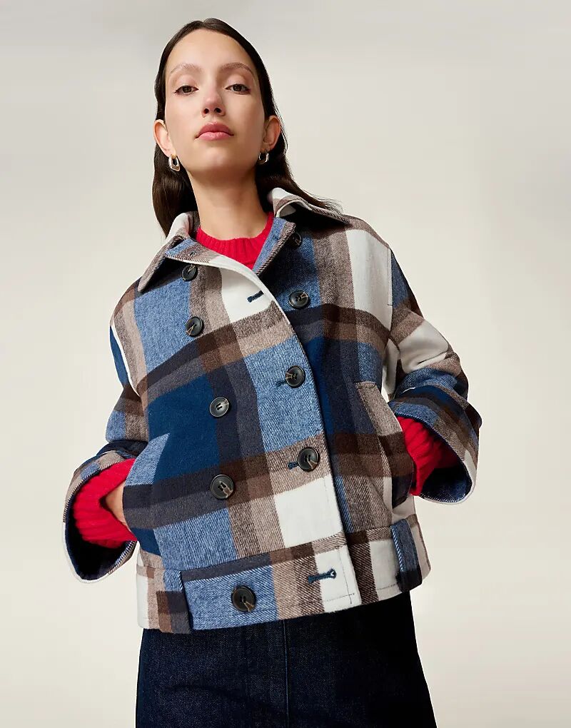 Укороченное структурированное пальто свободного кроя Omnes Outerwear Clyde из шерстяной смеси в синюю клетку синего цвета
Укороченное структурированное пальто свободного кроя Omnes Outerwear Clyde из шерстяной смеси в синюю клетку синего цвета