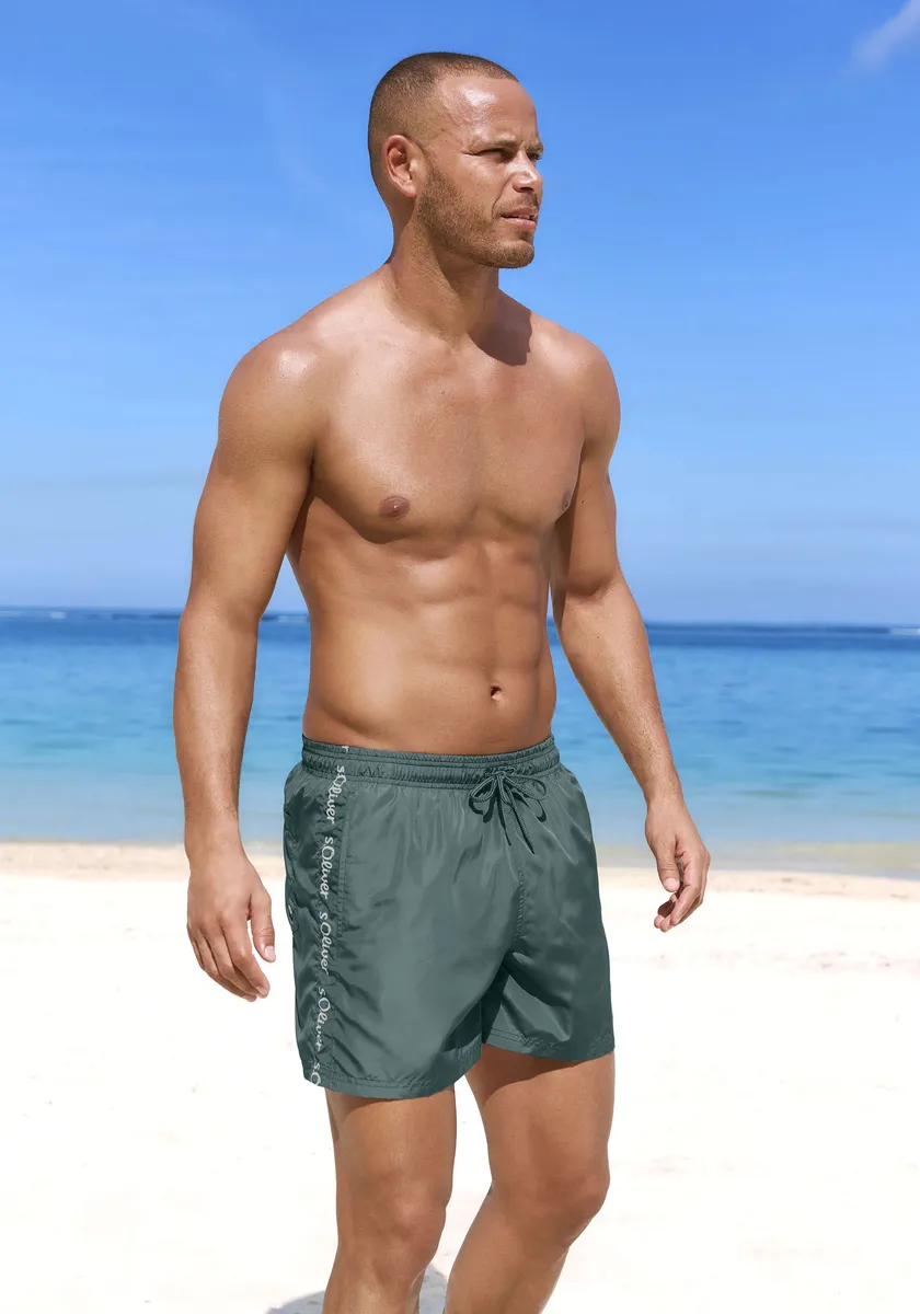 Купальные шорты S.Oliver с фирменной надписью, цвет Petrol
Купальные шорты S.Oliver с фирменной надписью, цвет Petrol