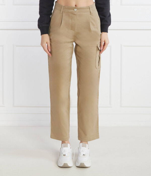 Брюки-Карго Regular fit Aeronautica Militare, зеленый
Брюки-Карго Regular fit Aeronautica Militare, зеленый