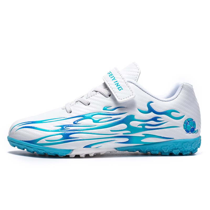 Футбольные бутсы детские, противоскользящие, с амортизацией, устойчивые к истиранию, с низким верхом Peppa Pig, белый/синий
Футбольные бутсы детские, противоскользящие, с амортизацией, устойчивые к истиранию, с низким верхом Peppa Pig, белый/синий