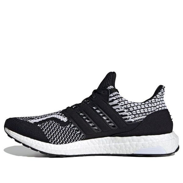 Кроссовки ultraboost 5.0 dna shoes Adidas, черный
Кроссовки ultraboost 5.0 dna shoes Adidas, черный