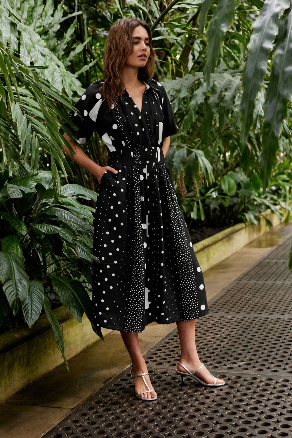 Платье миди с рукавами фонариками Next, черный
Платье миди с рукавами фонариками Next, черный