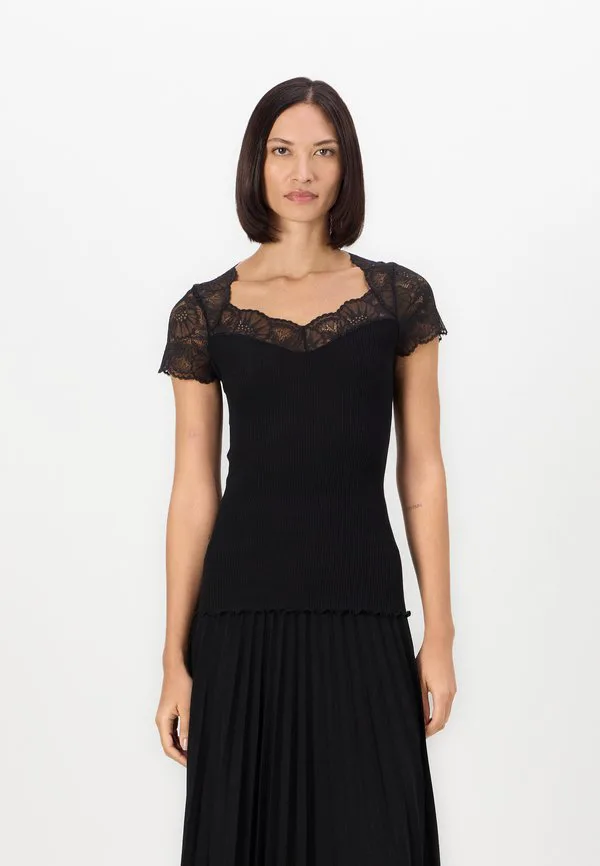 Футболка beatha с короткими рукавами, стандартная базовая модель. Rosemunde, Black, Черный, Футболка beatha с короткими рукавами, стандартная базовая модель. Rosemunde, Black
Футболка beatha с короткими рукавами, стандартная базовая модель. Rosemunde, Black, Черный, Футболка beatha с короткими рукавами, стандартная базовая модель. Rosemunde, Black