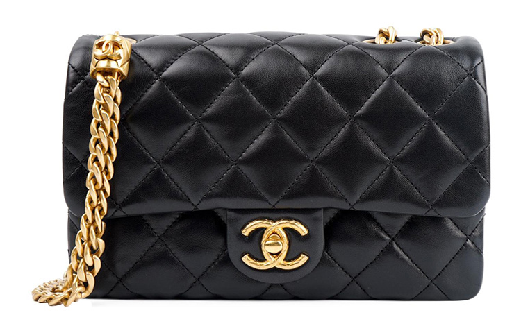 CHANEL 22К осенне-зимняя сумка через плечо
CHANEL 22К осенне-зимняя сумка через плечо