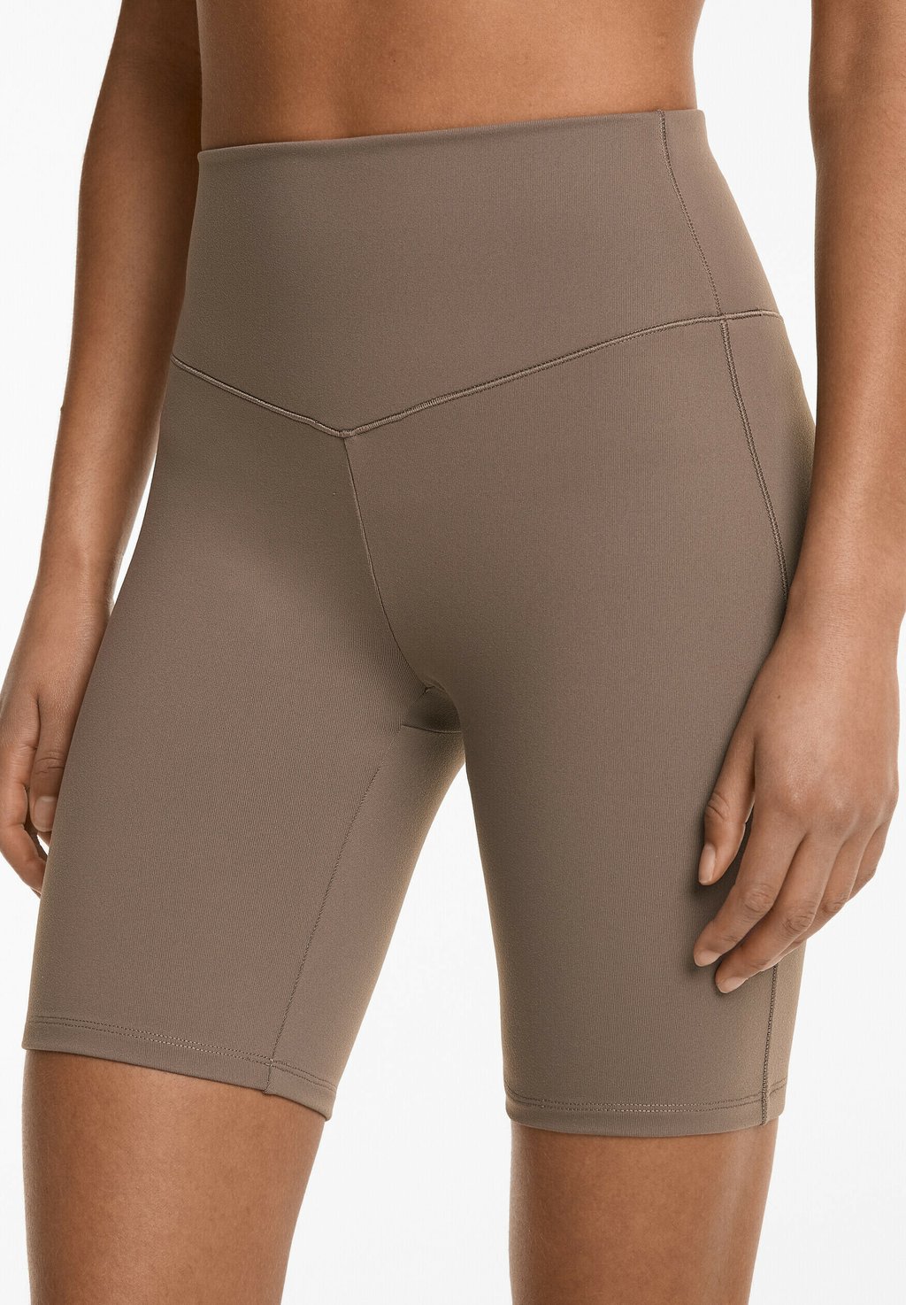 Леггинсы POLYAMIDE COTTONY HANDFEEL HIGH RISE 20cm BIKER OYSHO, коричневый
Леггинсы POLYAMIDE COTTONY HANDFEEL HIGH RISE 20cm BIKER OYSHO, коричневый