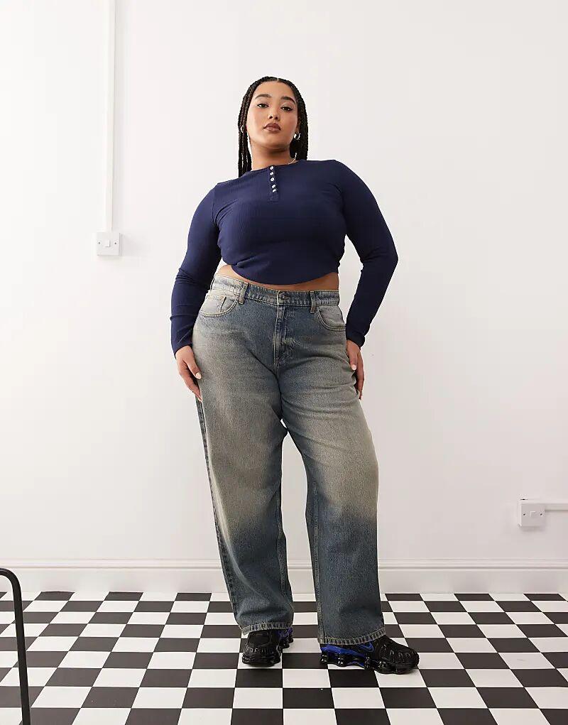 Джинсы COLLUSION X001 Plus antifit в выцветшем синем цвете - MBLUE
Джинсы COLLUSION X001 Plus antifit в выцветшем синем цвете - MBLUE