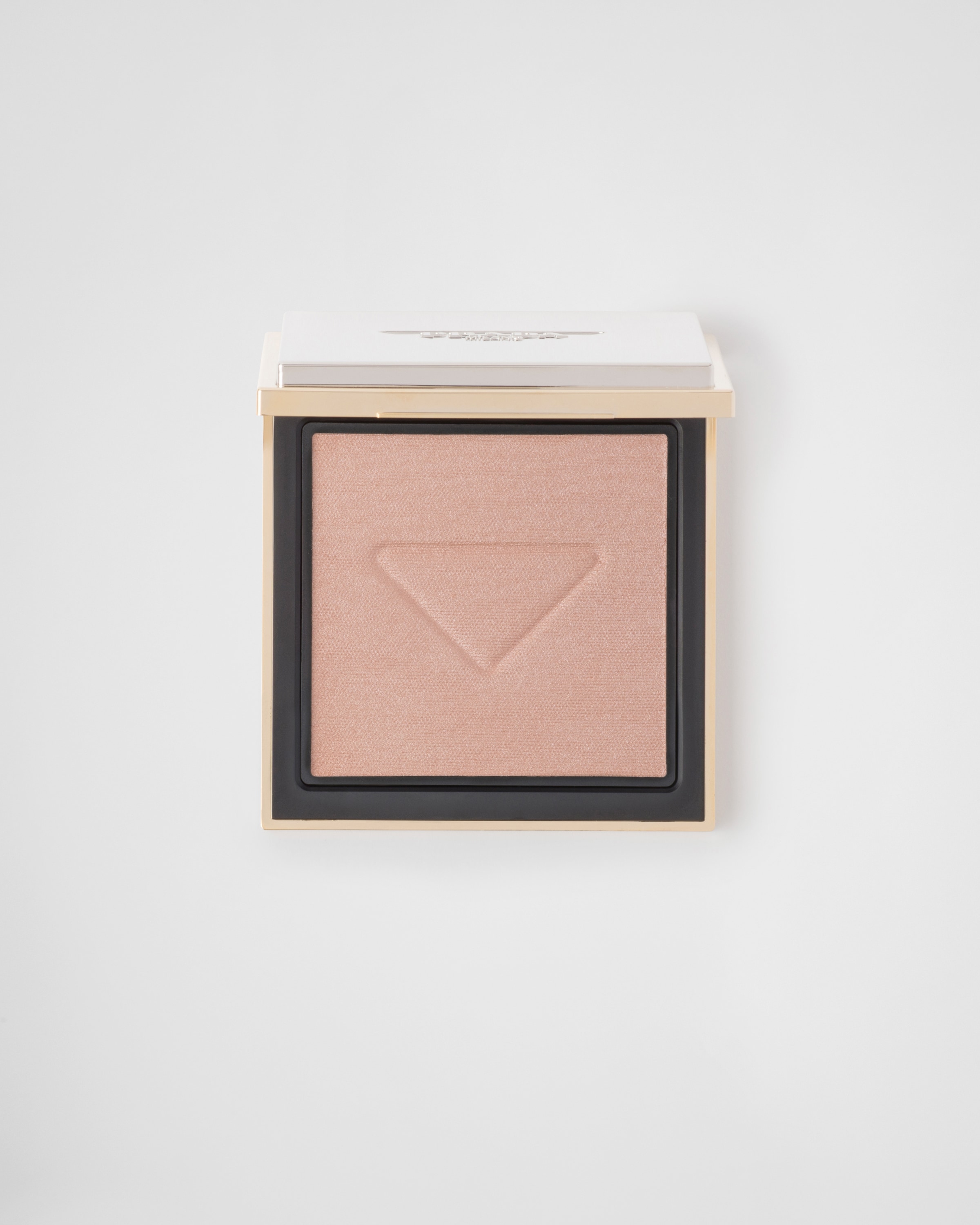 Пудра Prada Light Glowing, розовый
Пудра Prada Light Glowing, розовый