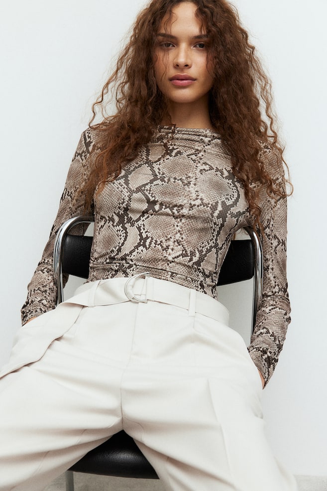 Драпированный трикотажный топ H&M, мультиколор
Драпированный трикотажный топ H&M, мультиколор