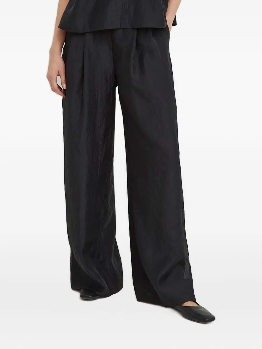 Широкие брюки со складками lovechild, черный
Широкие брюки со складками lovechild, черный