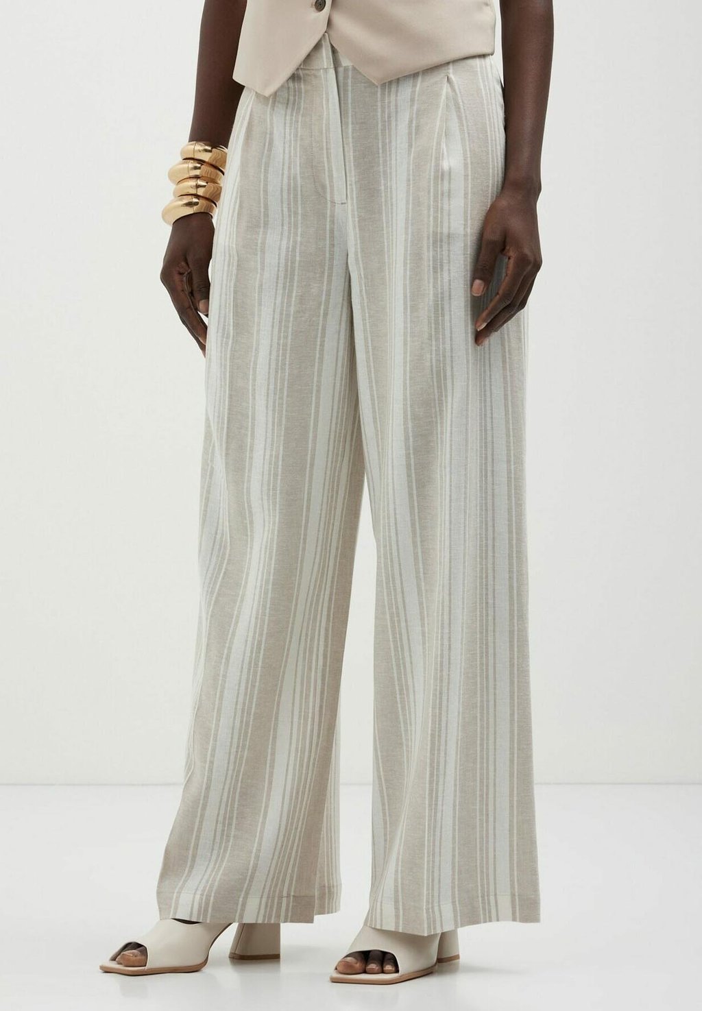 Брюки Calliope, бежевый
Брюки Calliope, бежевый