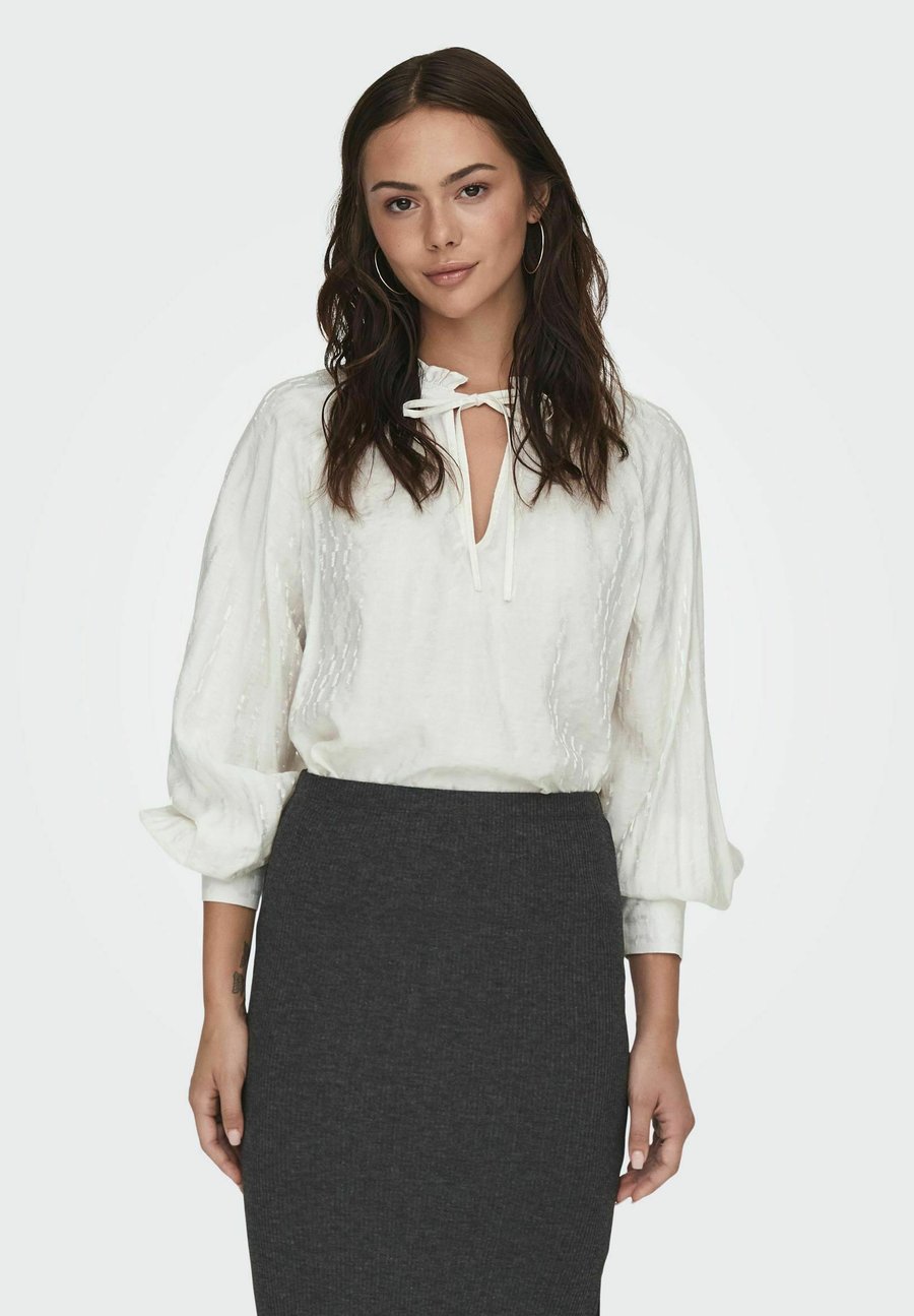 Блуза JDY FINA, Cloud Dancer/Off-White
Блуза JDY FINA, Cloud Dancer/Off-White