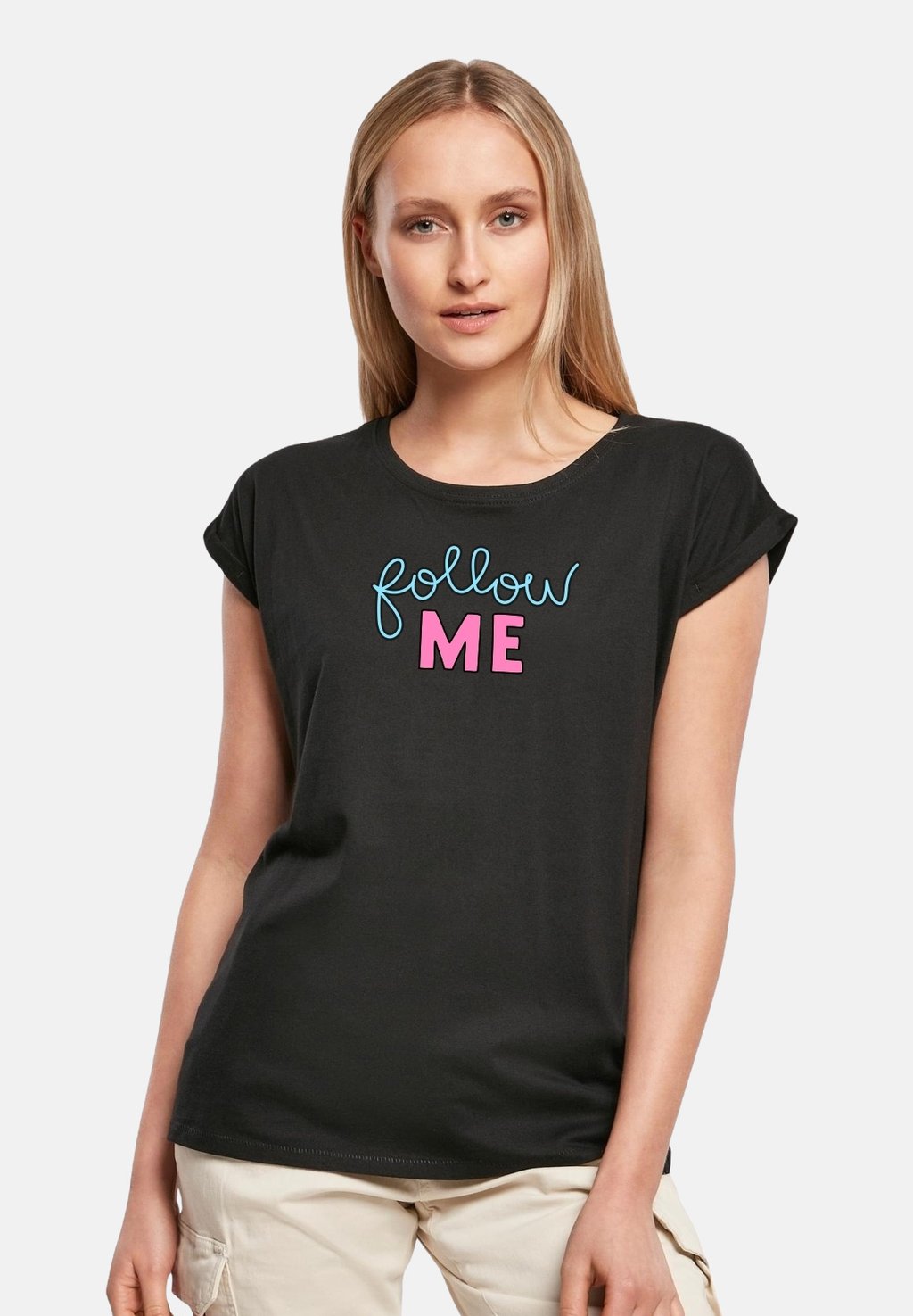 Футболка с принтом CLASSIC ROLL UP D-FOLLOW Be Famous, черный
Футболка с принтом CLASSIC ROLL UP D-FOLLOW Be Famous, черный