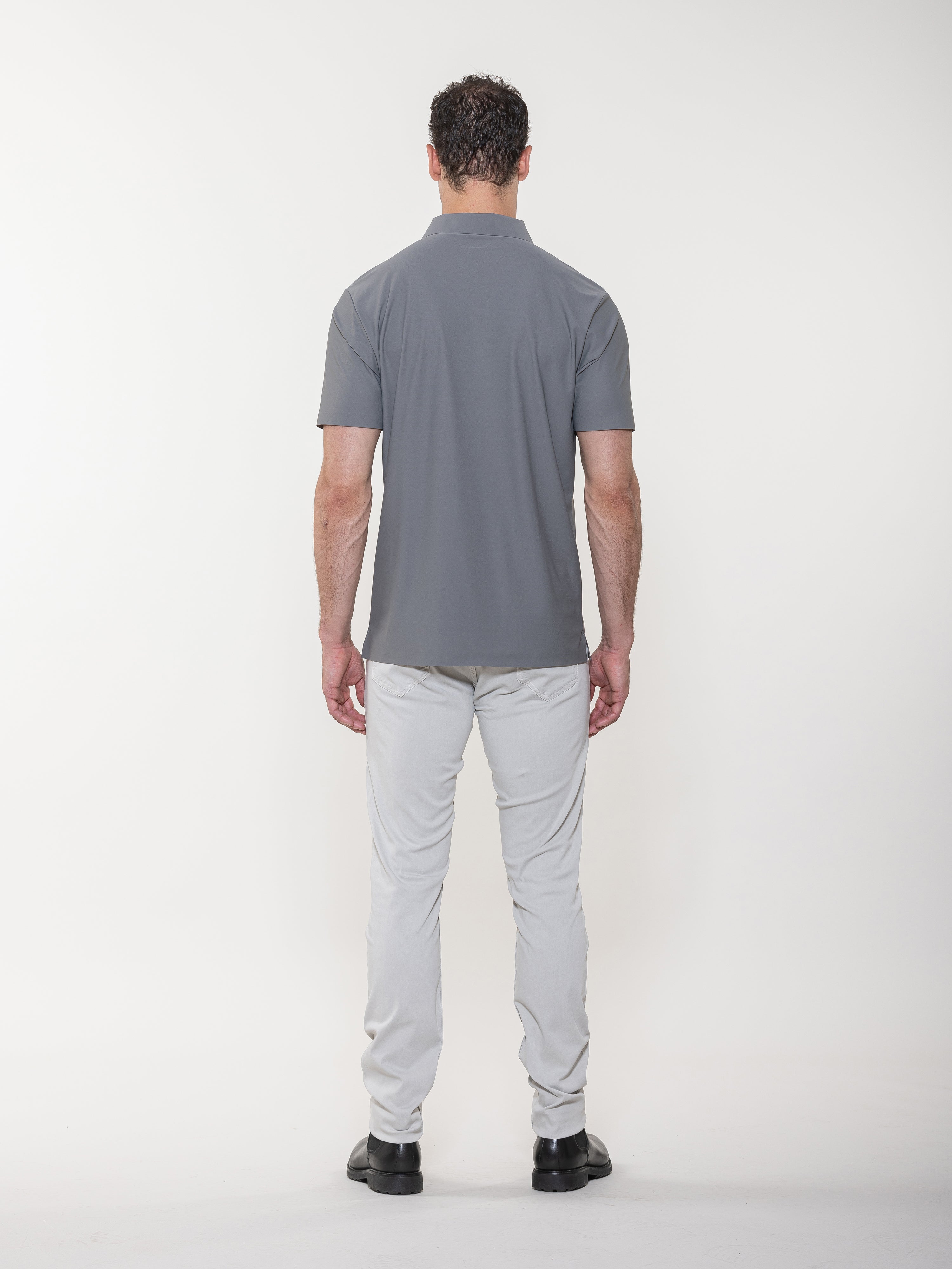 Бесшовная спортивная рубашка-поло American Heritage, серый
Бесшовная спортивная рубашка-поло American Heritage, серый