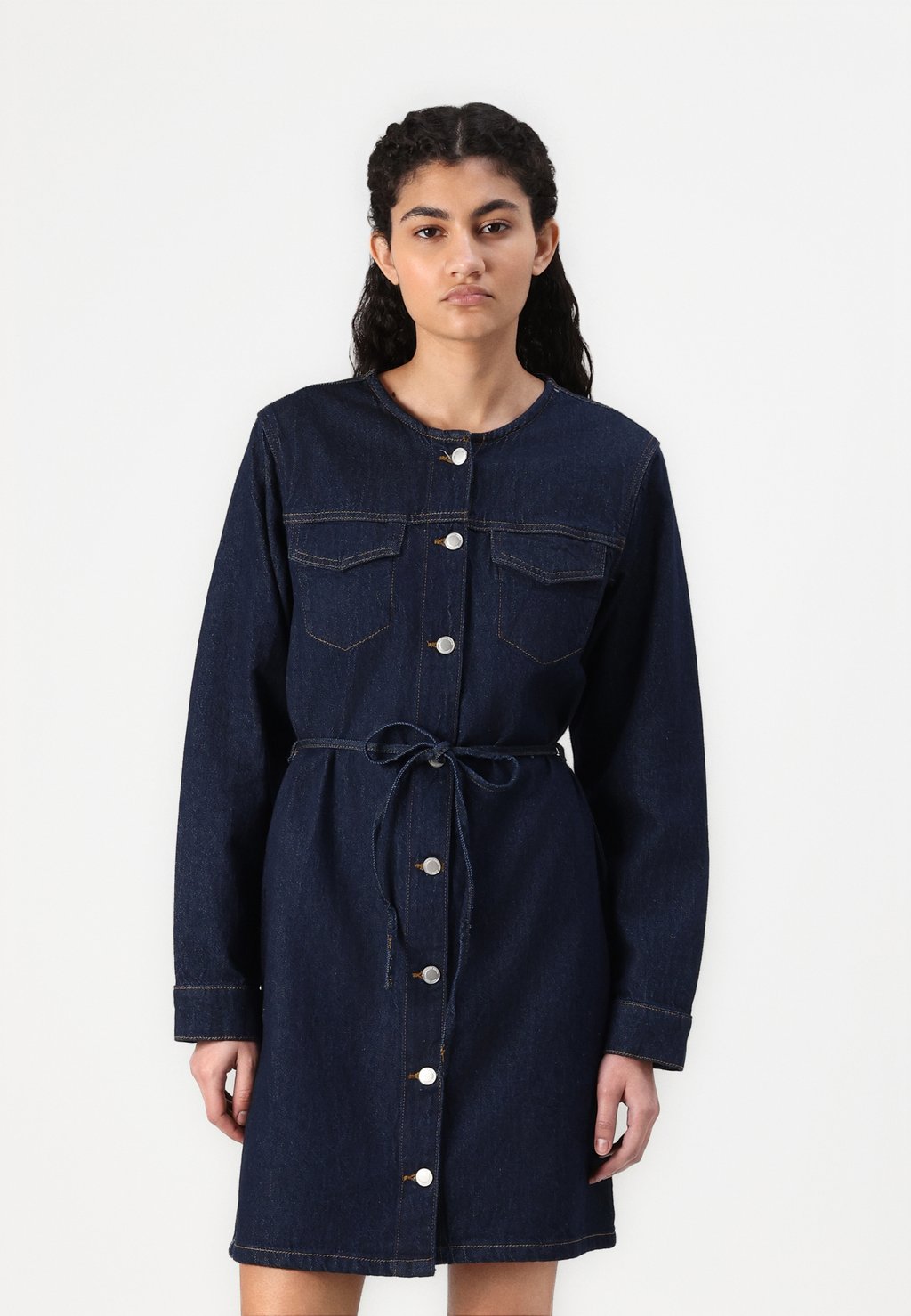 Джинсовое платье ONLMINNIE BELT ONLY, цвет Dark Blue Denim 
Джинсовое платье ONLMINNIE BELT ONLY, цвет Dark Blue Denim