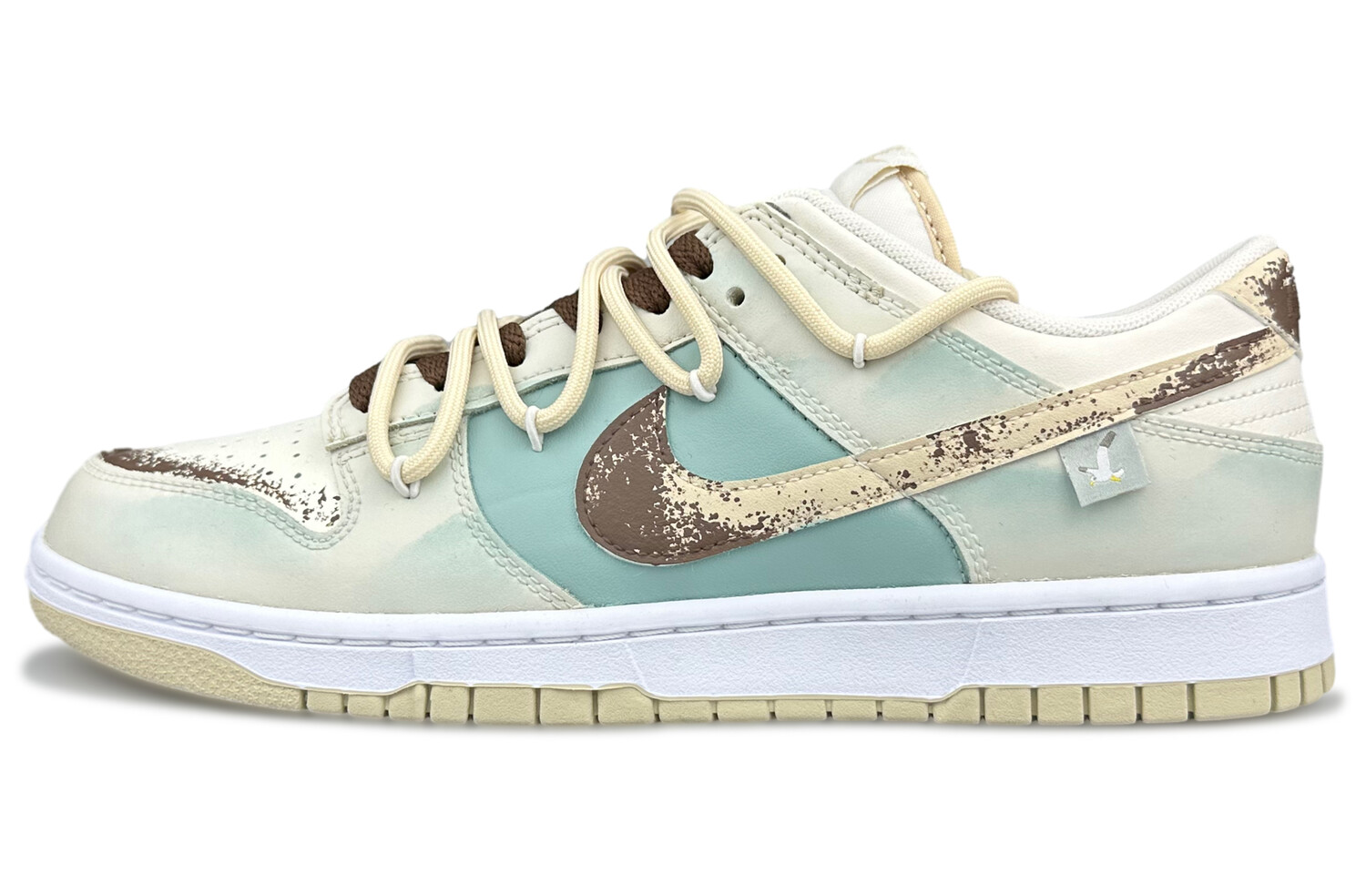 Мужские кроссовки для скейтбординга Nike Dunk, Light Blue
Мужские кроссовки для скейтбординга Nike Dunk, Light Blue