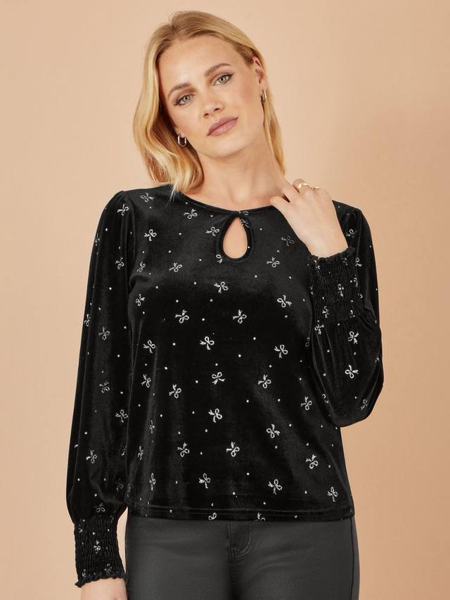 Блузка с длинными рукавами и круглым вырезом, украшенная сверкающим бантом Yumi
Блузка с длинными рукавами и круглым вырезом, украшенная сверкающим бантом Yumi