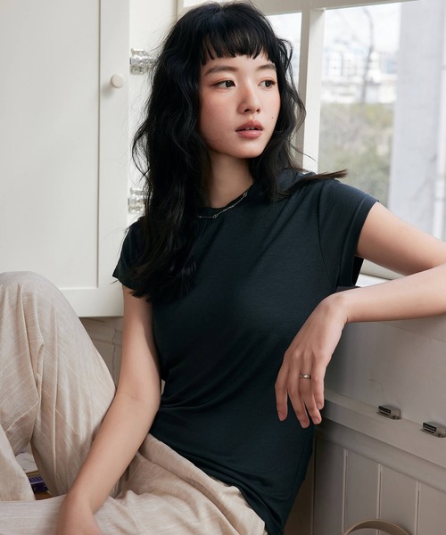 Женская футболка с коротким рукавом, круглым вырезом, однотонная, бренд Cinderella
Женская футболка с коротким рукавом, круглым вырезом, однотонная, бренд Cinderella