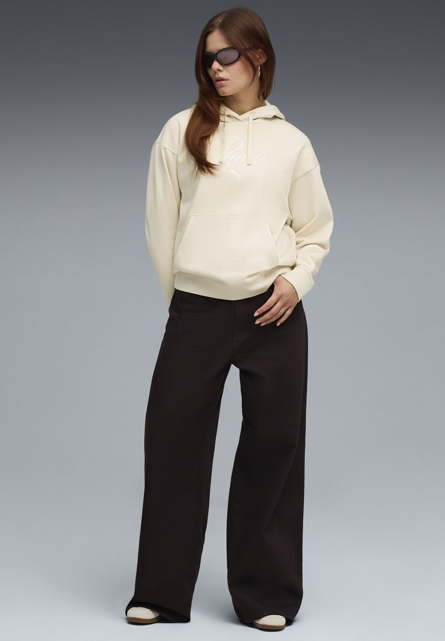 Джемпер Puma Fleece jumper, Alpine Snow/Off-White
Джемпер Puma Fleece jumper, Alpine Snow/Off-White