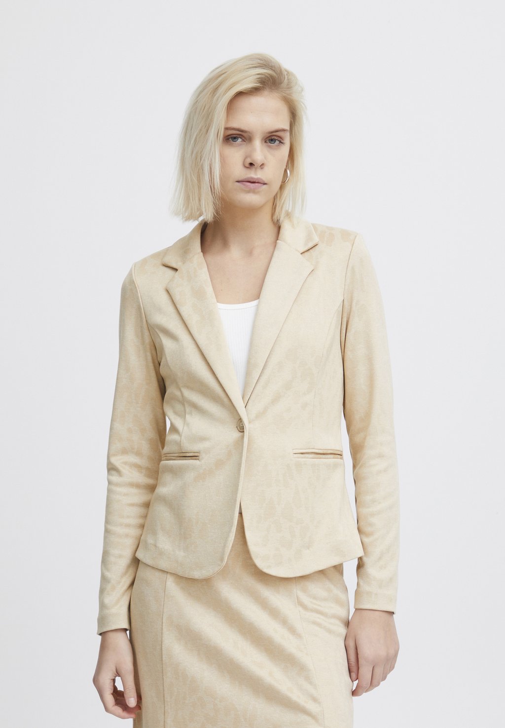 Блейзер LEOPARD ICHI, бежевый
Блейзер LEOPARD ICHI, бежевый