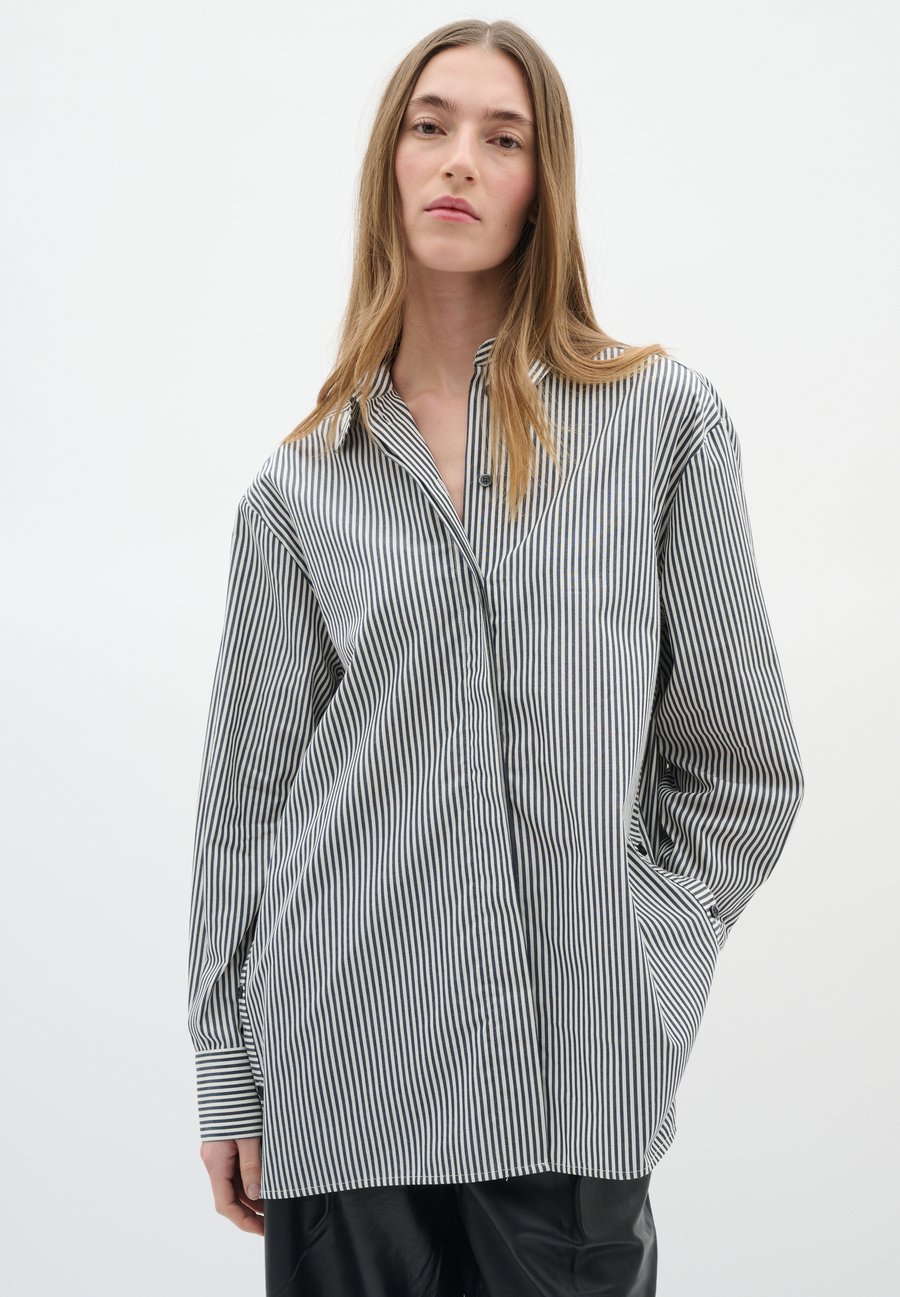 Блуза InWear NATALJA, Black Stripe/Mottled Black
Блуза InWear NATALJA, Black Stripe/Mottled Black