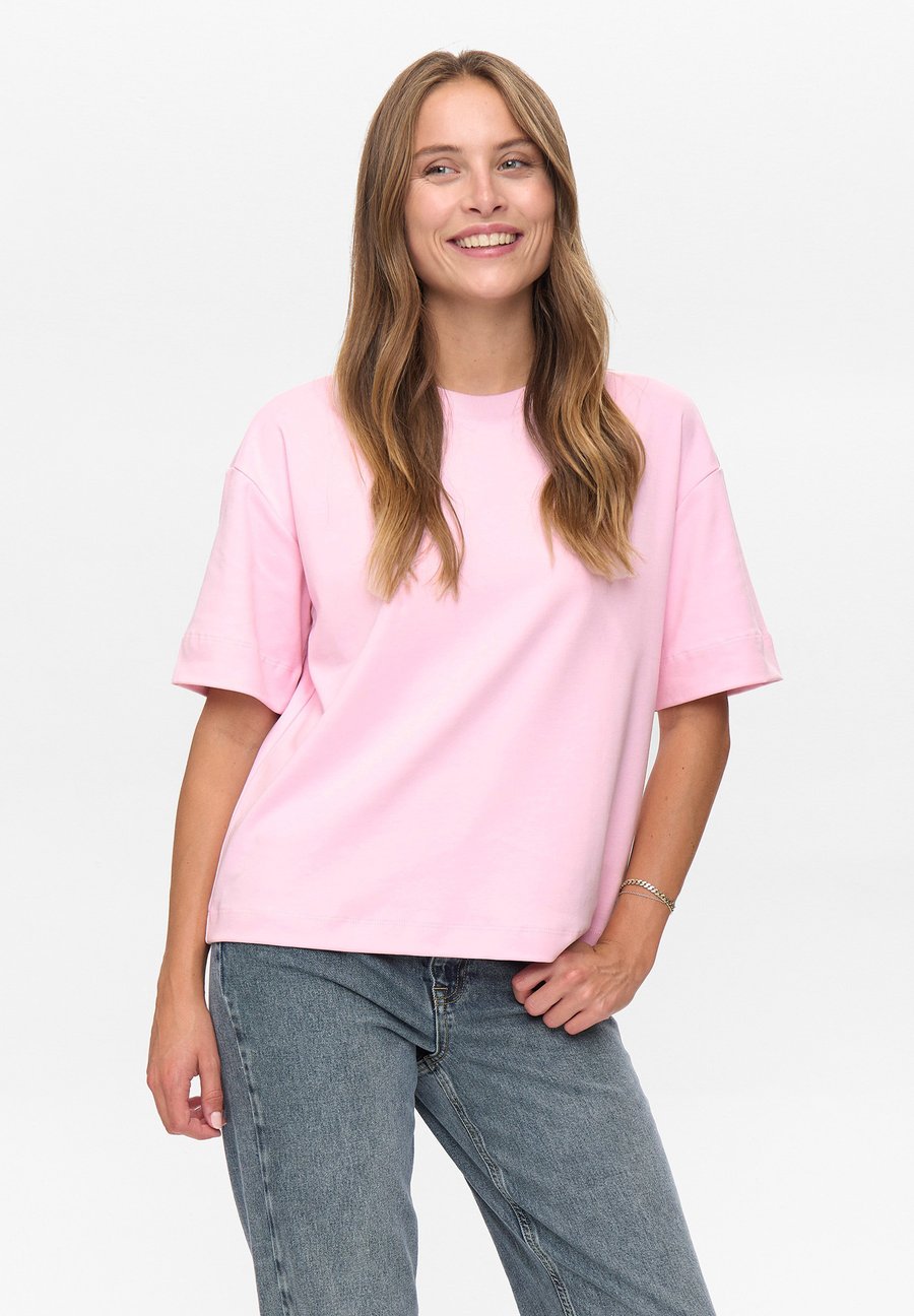 Футболка Nümph NUCIRRA, Roseate Spoonbill/Light Pink
Футболка Nümph NUCIRRA, Roseate Spoonbill/Light Pink