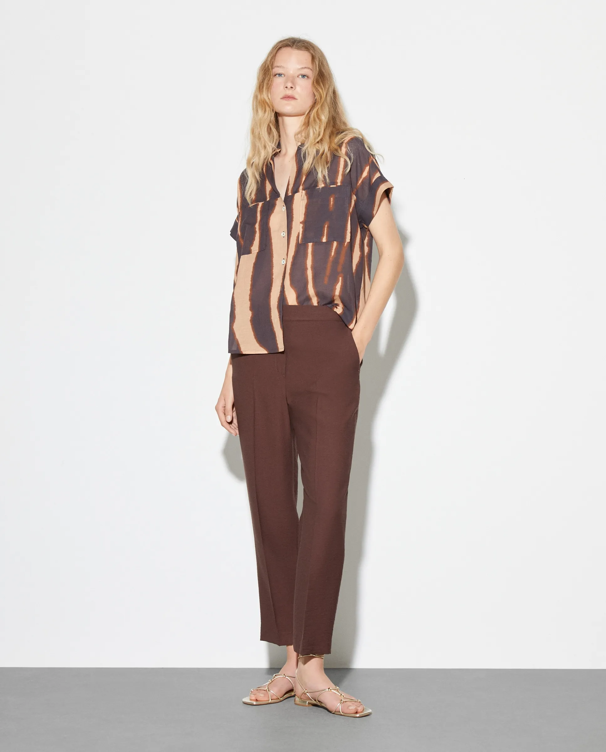 Женские брюки полуприлегающего кроя Woman El Corte Inglés, терракотовый
Женские брюки полуприлегающего кроя Woman El Corte Inglés, терракотовый