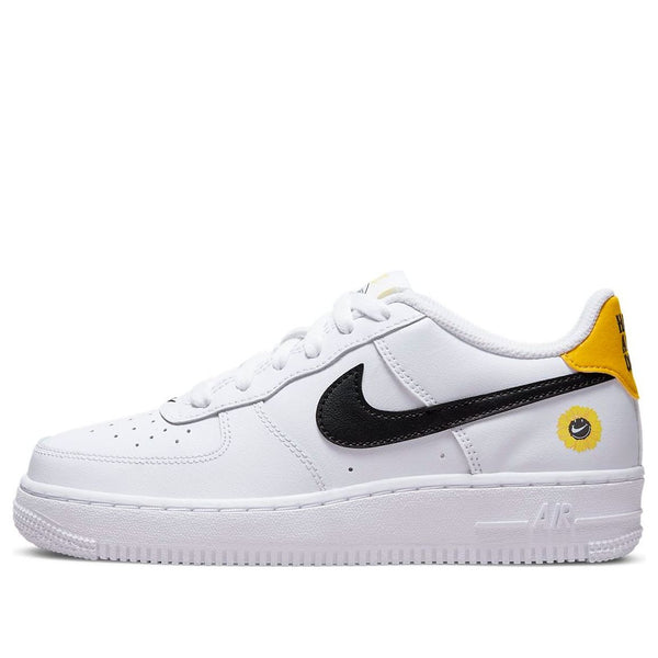 Кроссовки air force 1 lv8 'have a day' Nike, белый
Кроссовки air force 1 lv8 'have a day' Nike, белый