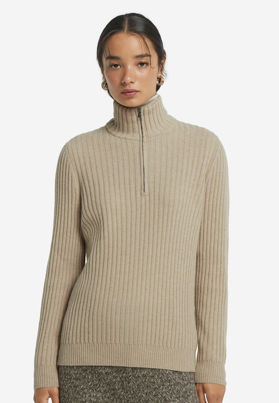 Джемпер Falconeri TURTLENECK, Natürlich Cord Blend/Sand
Джемпер Falconeri TURTLENECK, Natürlich Cord Blend/Sand