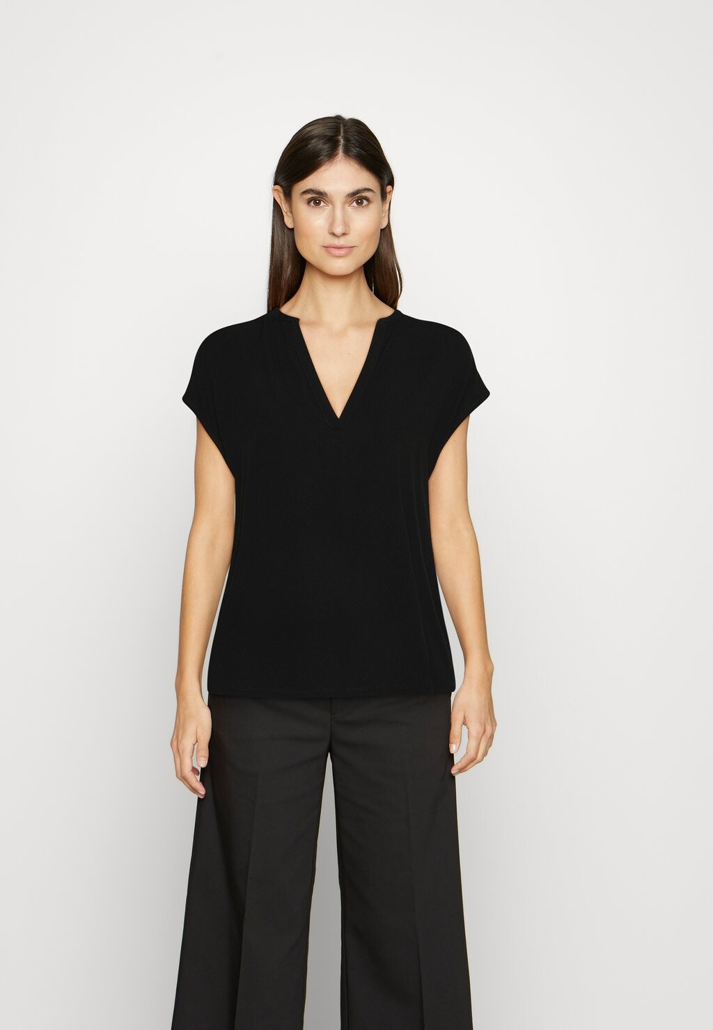 Блузка s.Oliver, цвет schwarz
Блузка s.Oliver, цвет schwarz