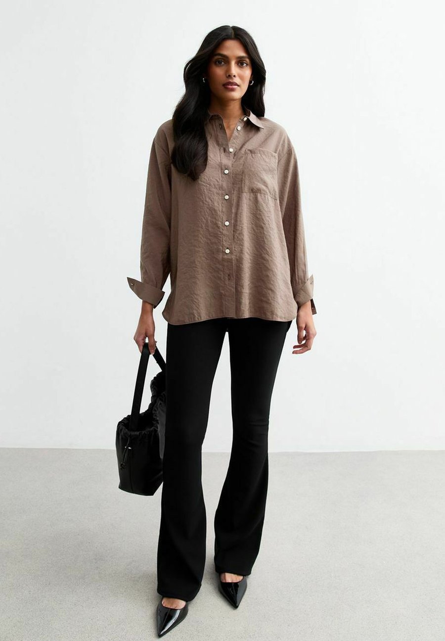 Блуза New Look LONG SLEEVE POCKET, Dark Brown
Блуза New Look LONG SLEEVE POCKET, Dark Brown