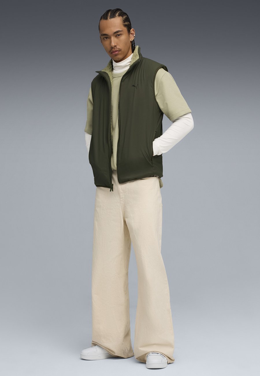 Куртка Puma Waistcoat, Lux Army/Green
Куртка Puma Waistcoat, Lux Army/Green