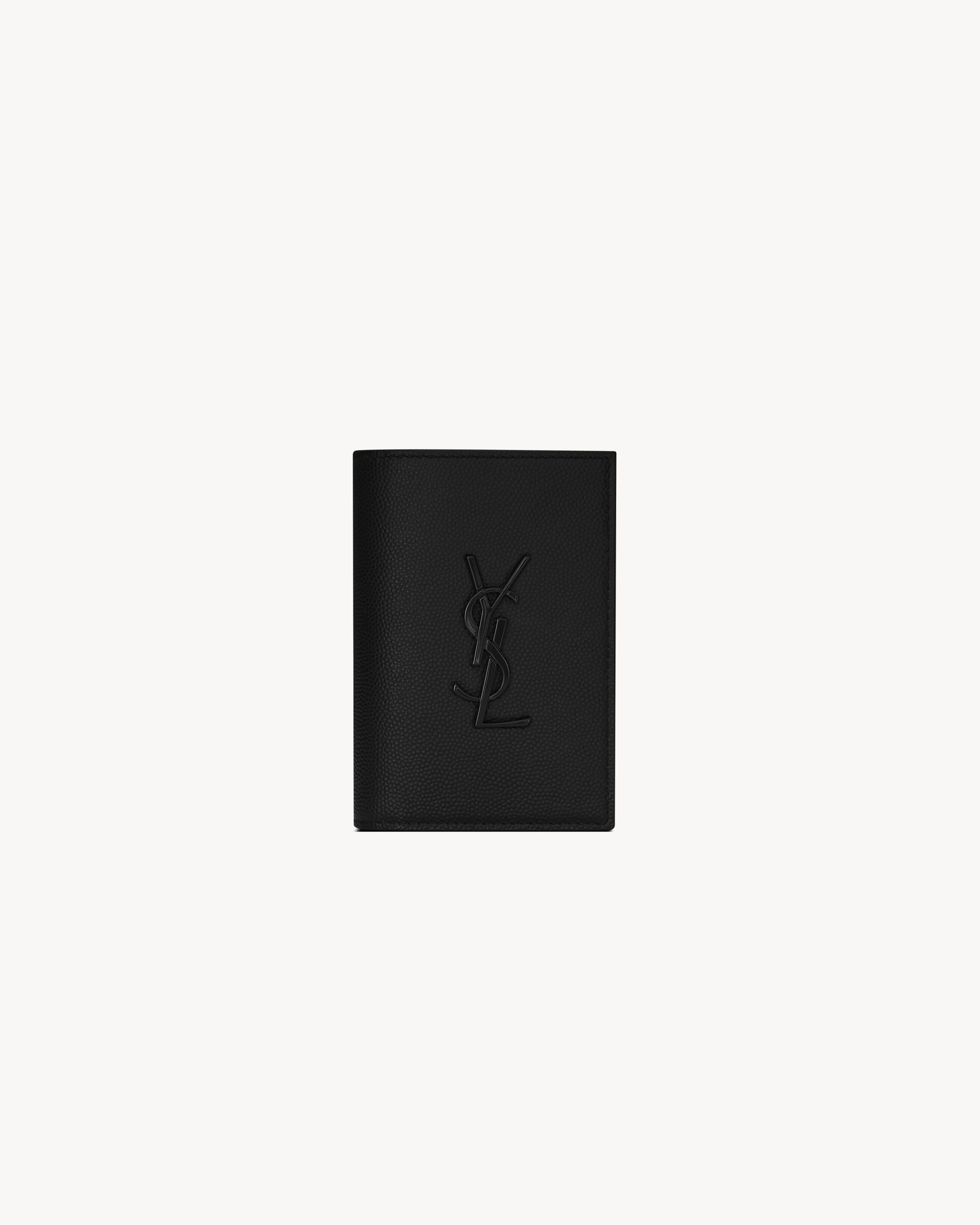 Кредитница CASSANDRE из зернистой кожи "гран-де-пудр" Saint Laurent, черный
Кредитница CASSANDRE из зернистой кожи "гран-де-пудр" Saint Laurent, черный