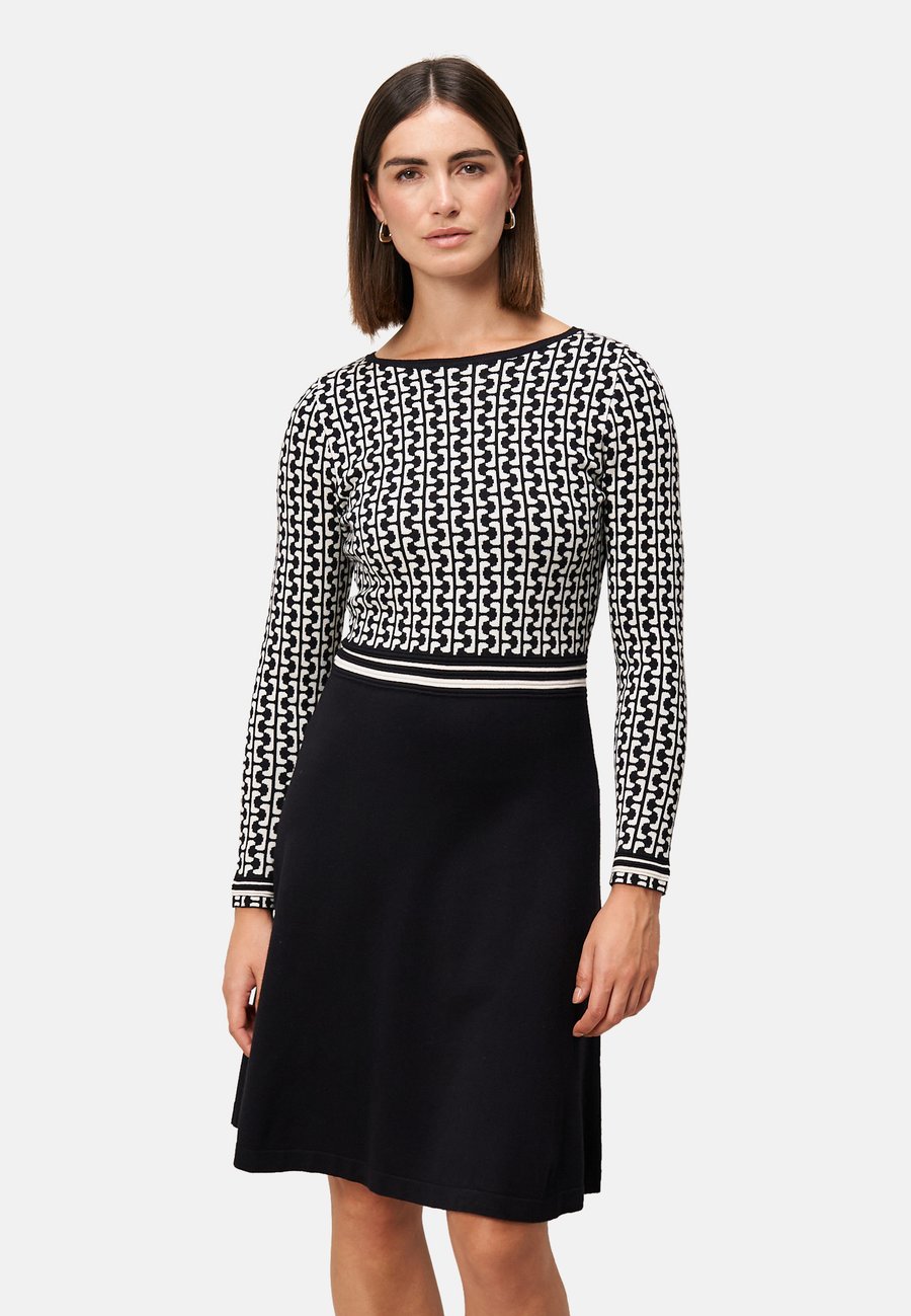 Платье zero Jumper dress, Black/Cream/Black
Платье zero Jumper dress, Black/Cream/Black